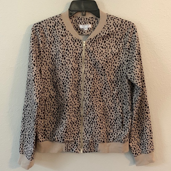 A Bit of Darling Jackets & Blazers - A Dip Of Darling Boutique Animal Print Bomber jacket size small